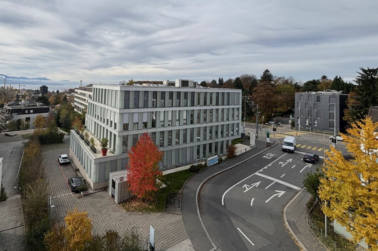130m² office