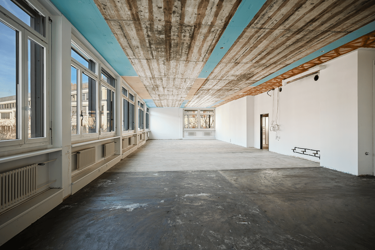 371m² bureau