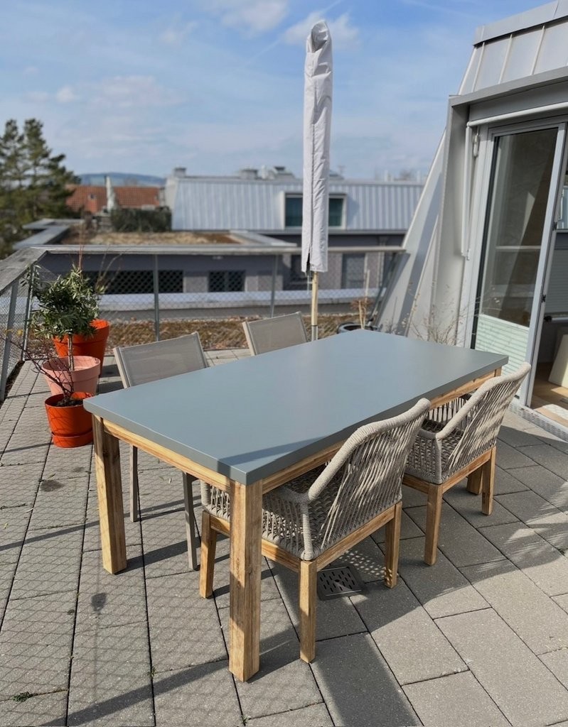 Appartement en attique de 2 ½ pièces