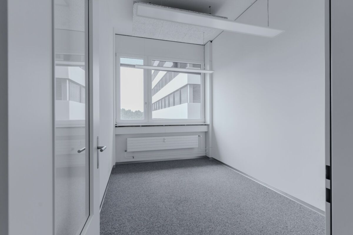 413m² de bureaux, photo 3 sur 10