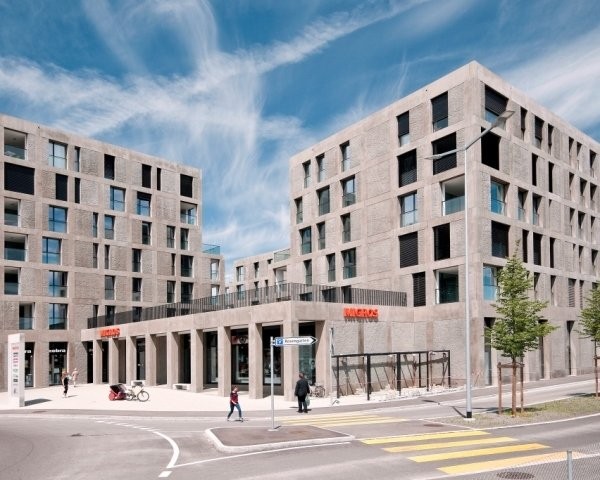 163m² de commerce