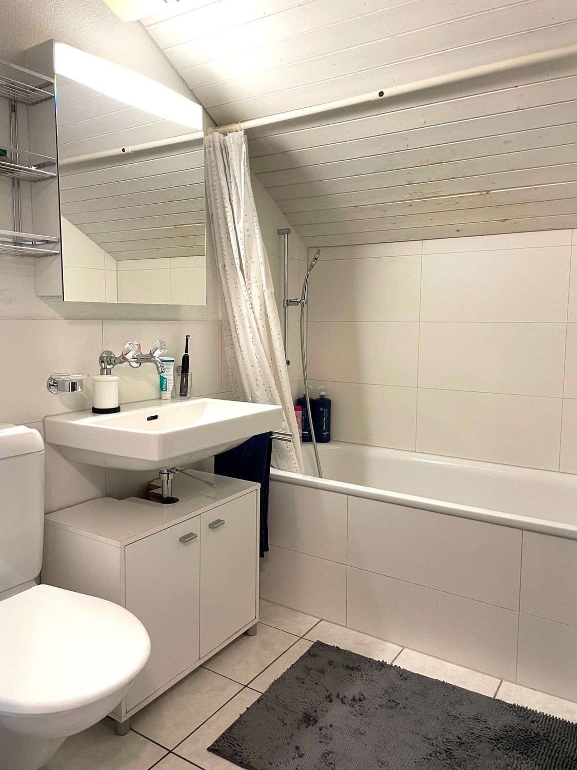 Appartement en attique de 2 ½ pièces