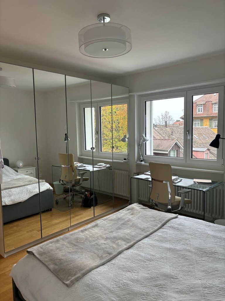 Lumineux appartement de 3.5 pièces avec deux balcons à Klusplatz (District 7)