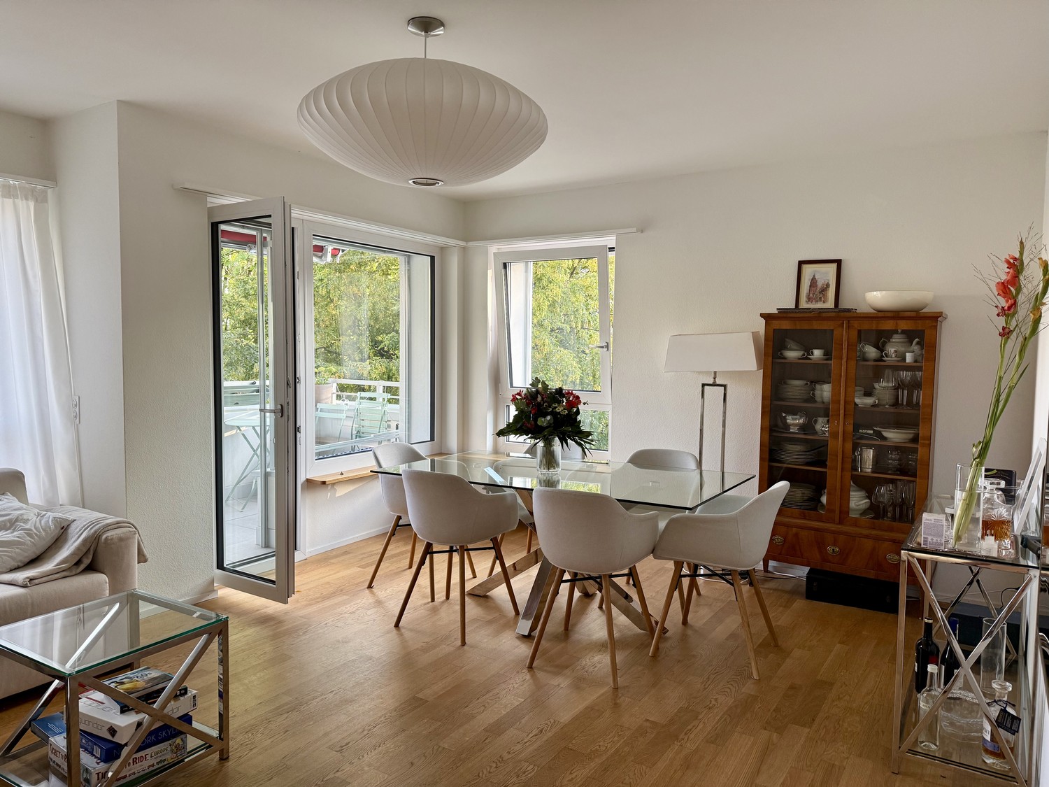 Lumineux appartement de 3.5 pièces avec deux balcons à Klusplatz (District 7)
