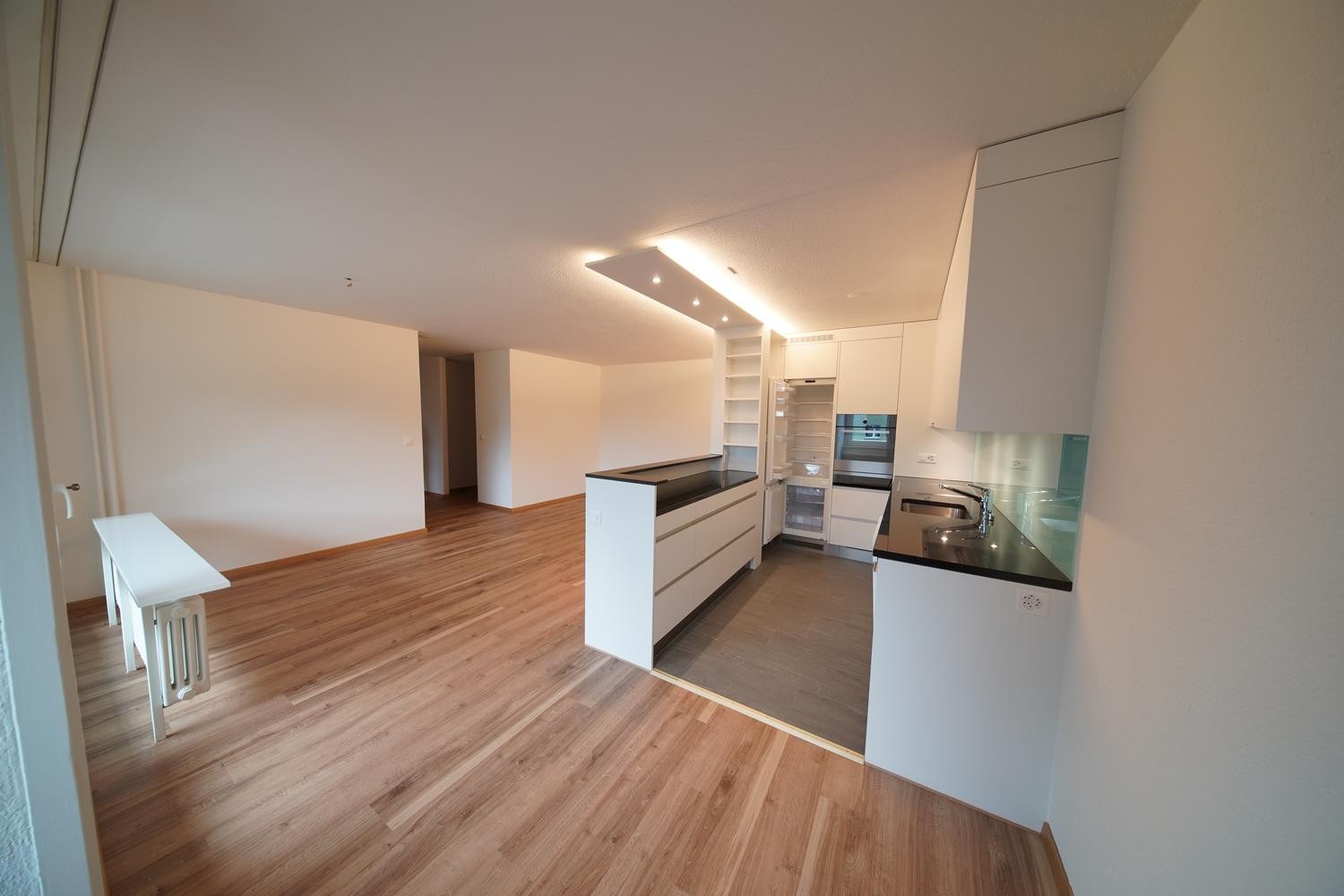 Appartement de 2 ½ pièces, photo 3 sur 6
