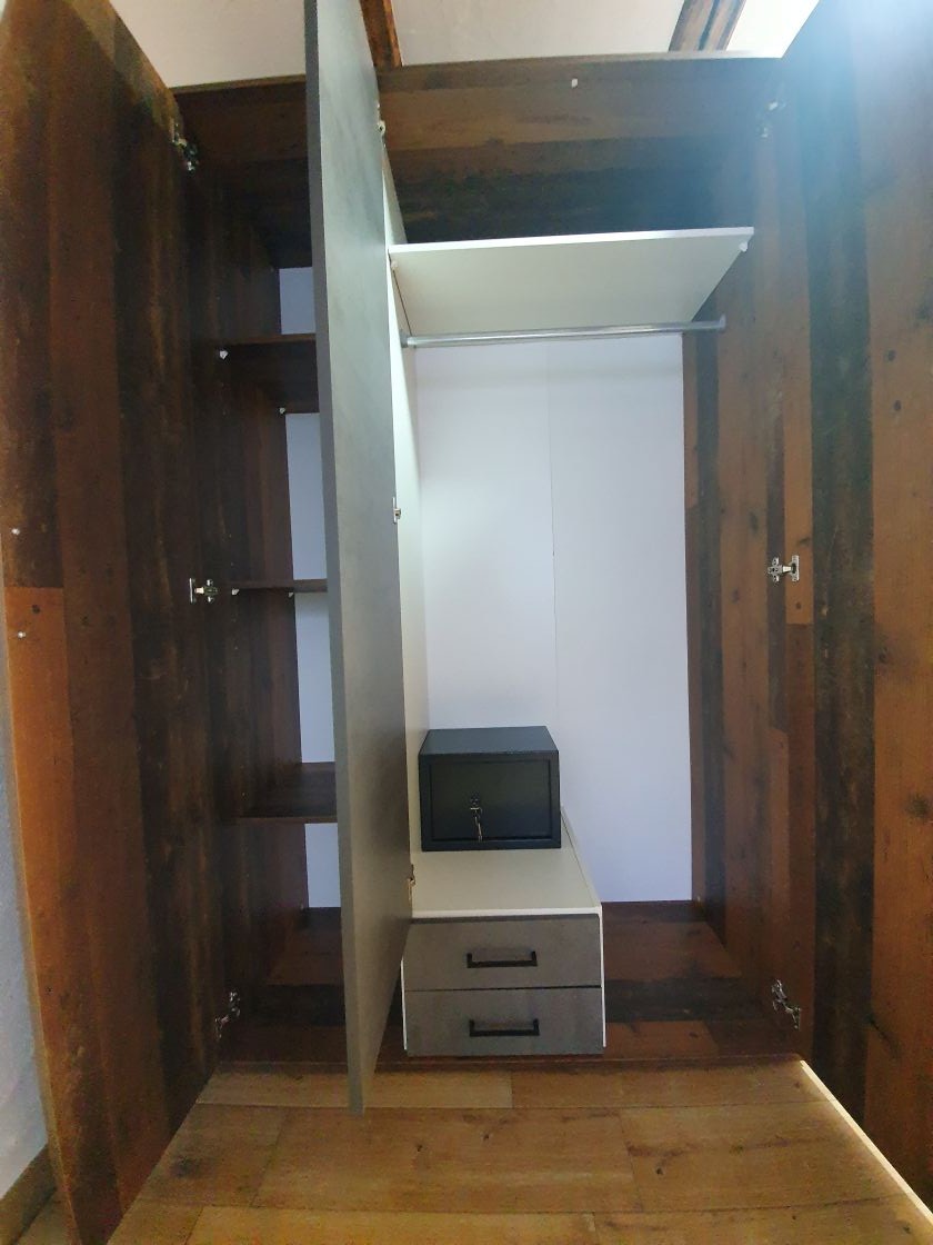 Chambre dans un appartement partagé