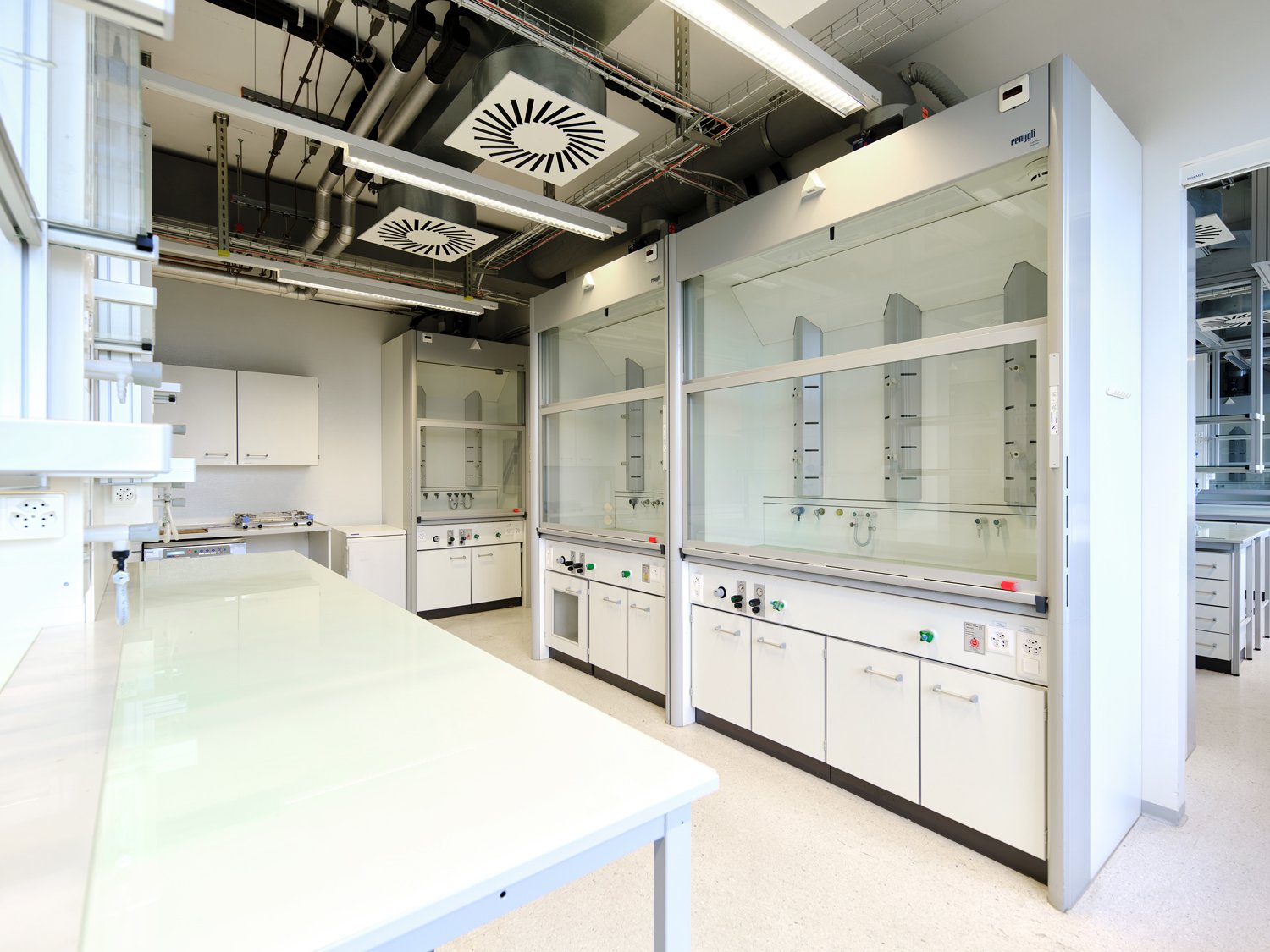 objet industriel de 3500m²