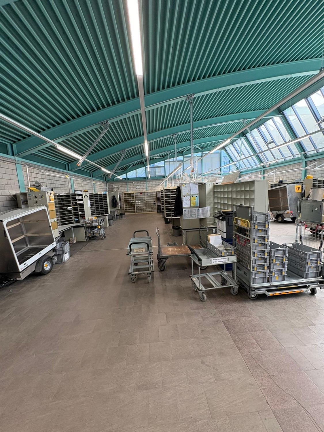 784m² commercial, photo 8 sur 9