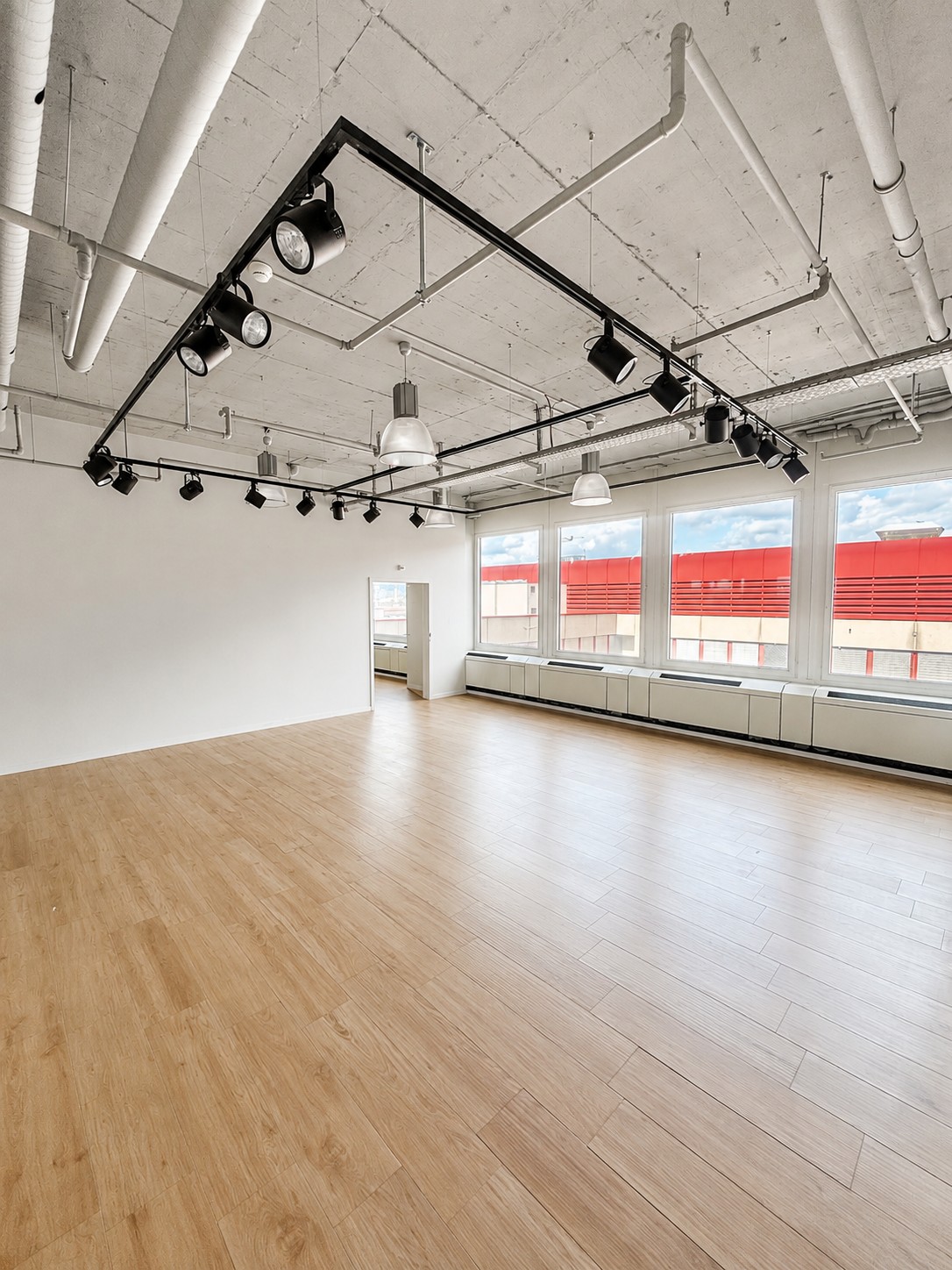 550m² commercial, photo 9 sur 10