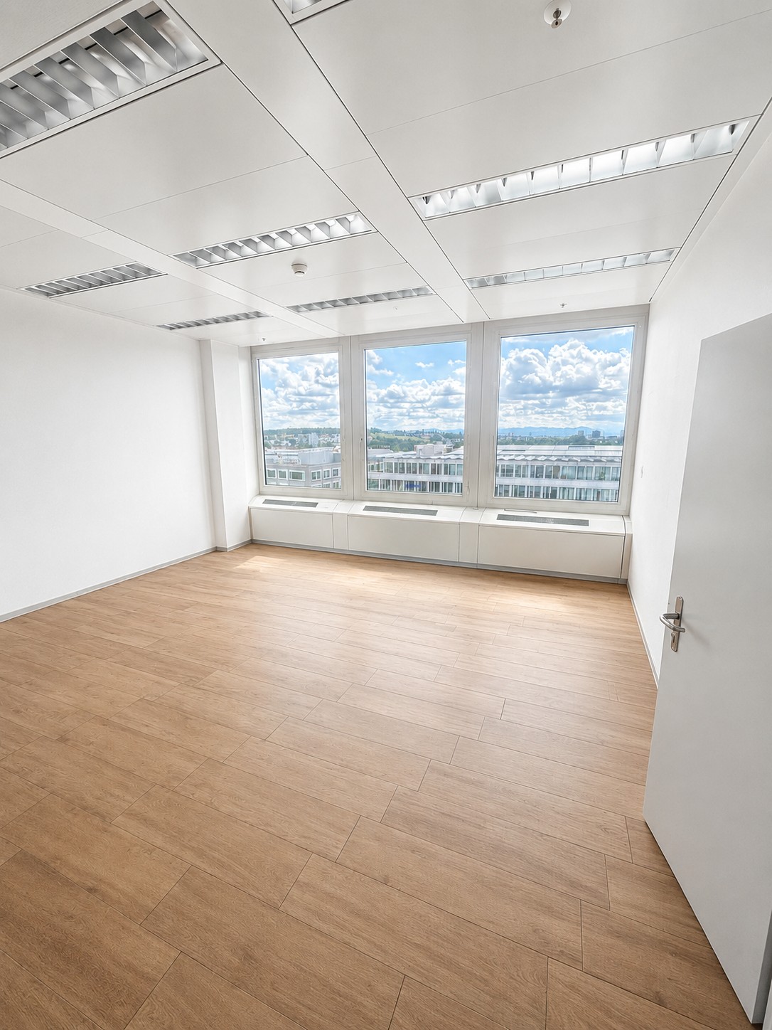 550m² commercial, photo 4 sur 10
