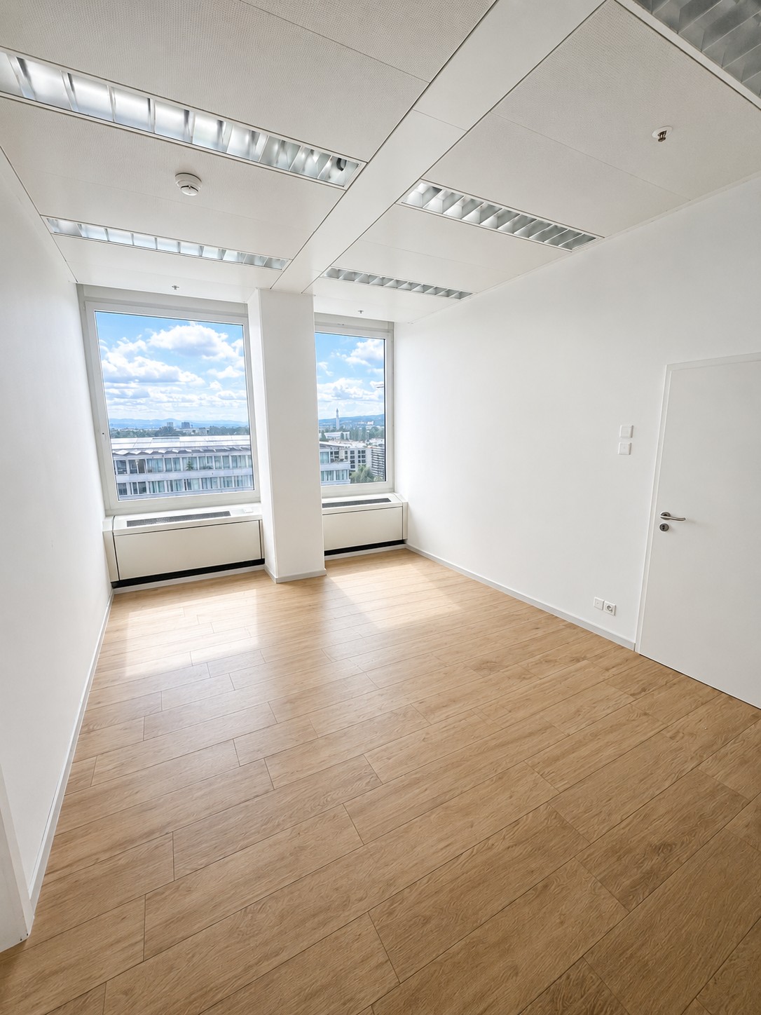 550m² commercial, photo 6 sur 10