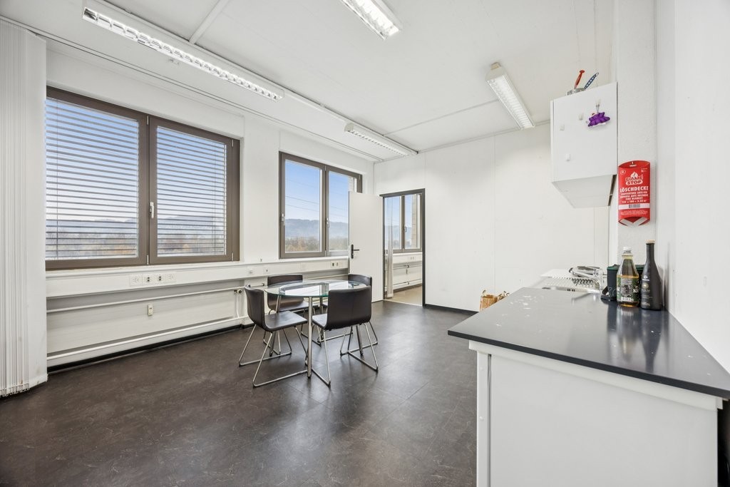 269m² bureau