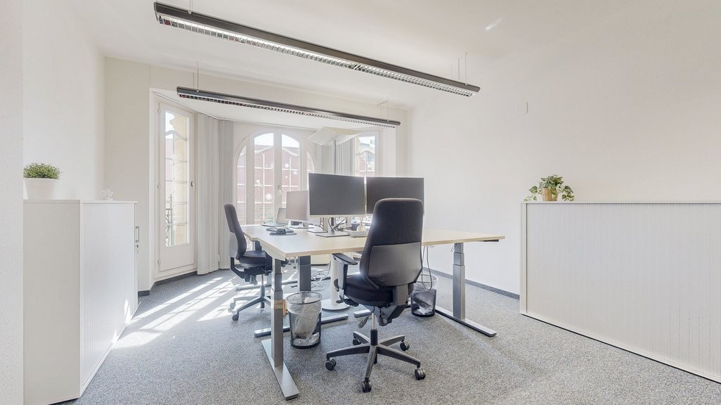 450m² office