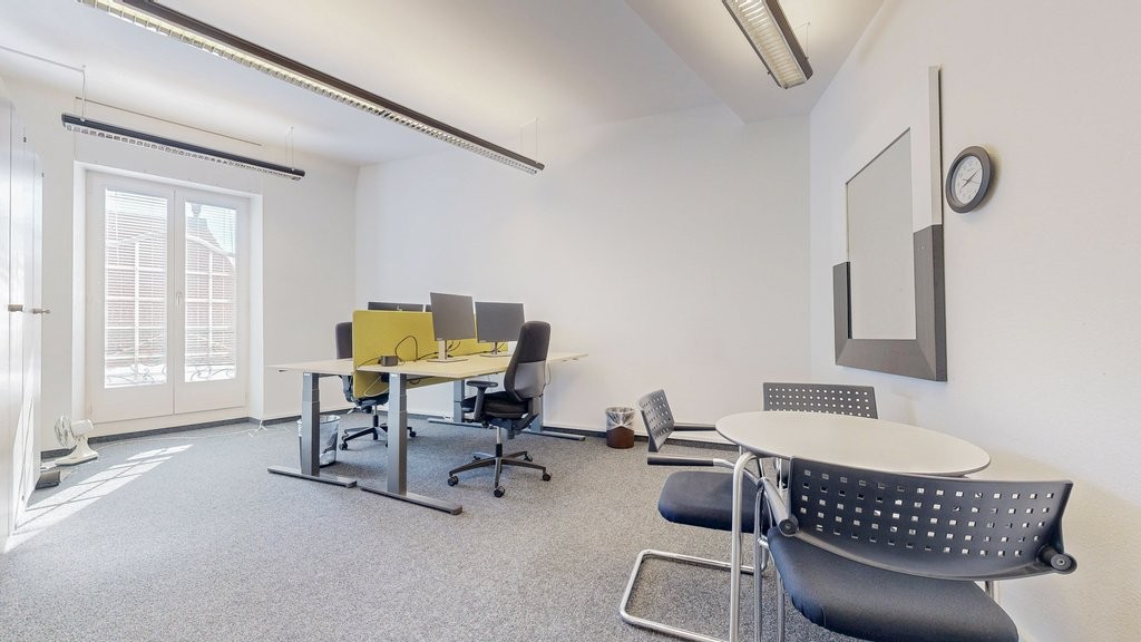 450m² office