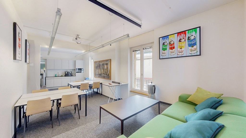 450m² office