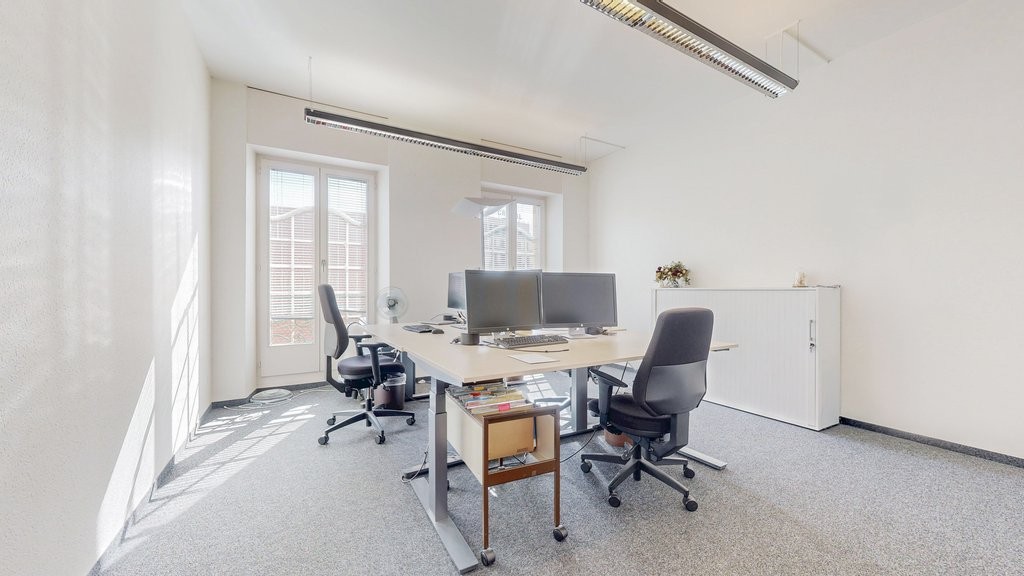 450m² office