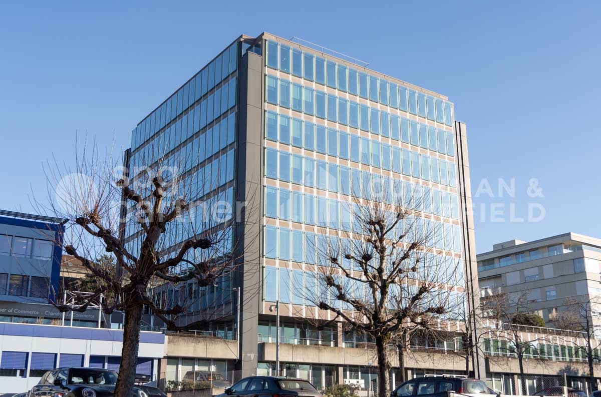 600m² commerciale