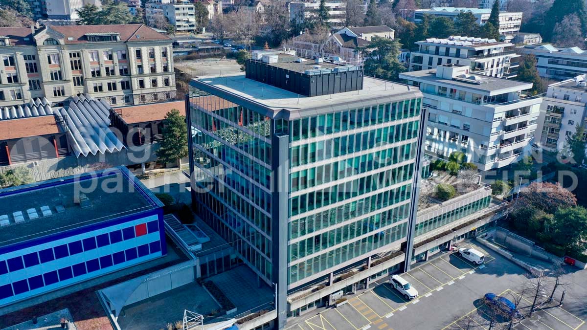 600m² commerciale