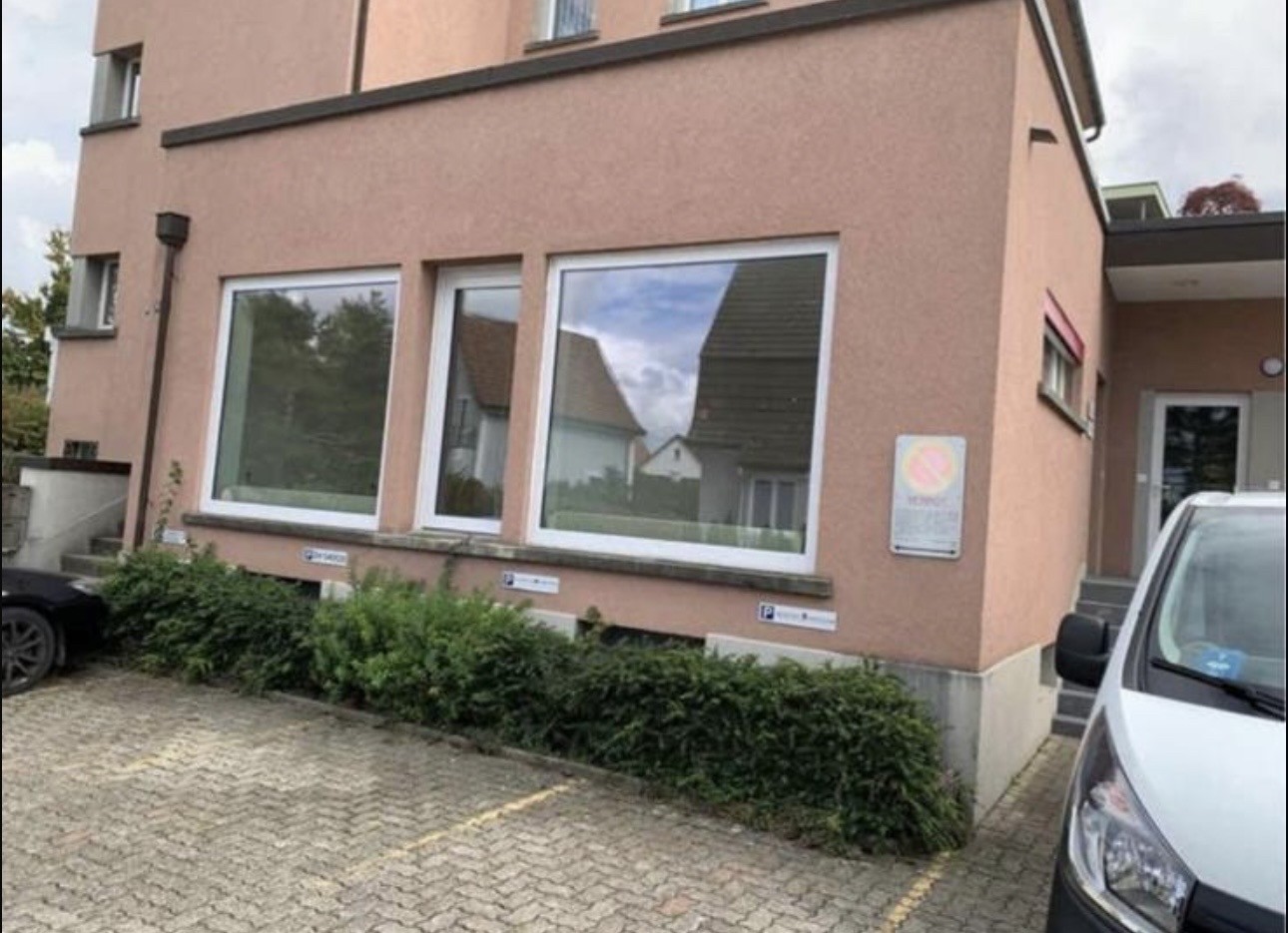 Top local commercial à Dietikon – idéal pour cosmétique, nails, beauty, photo 2 sur 4