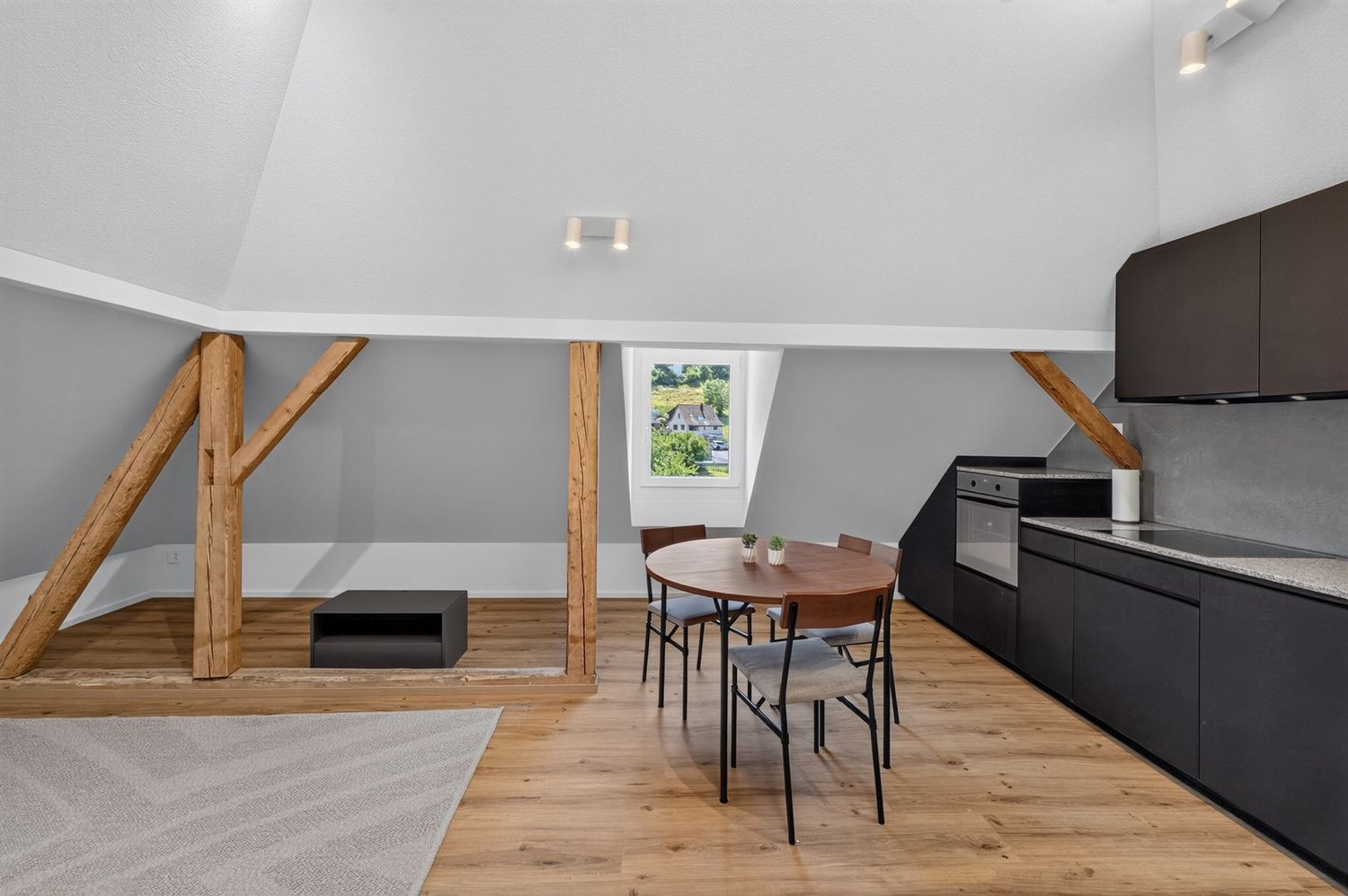 Appartement de 2 ½ pièces, photo 1 sur 10