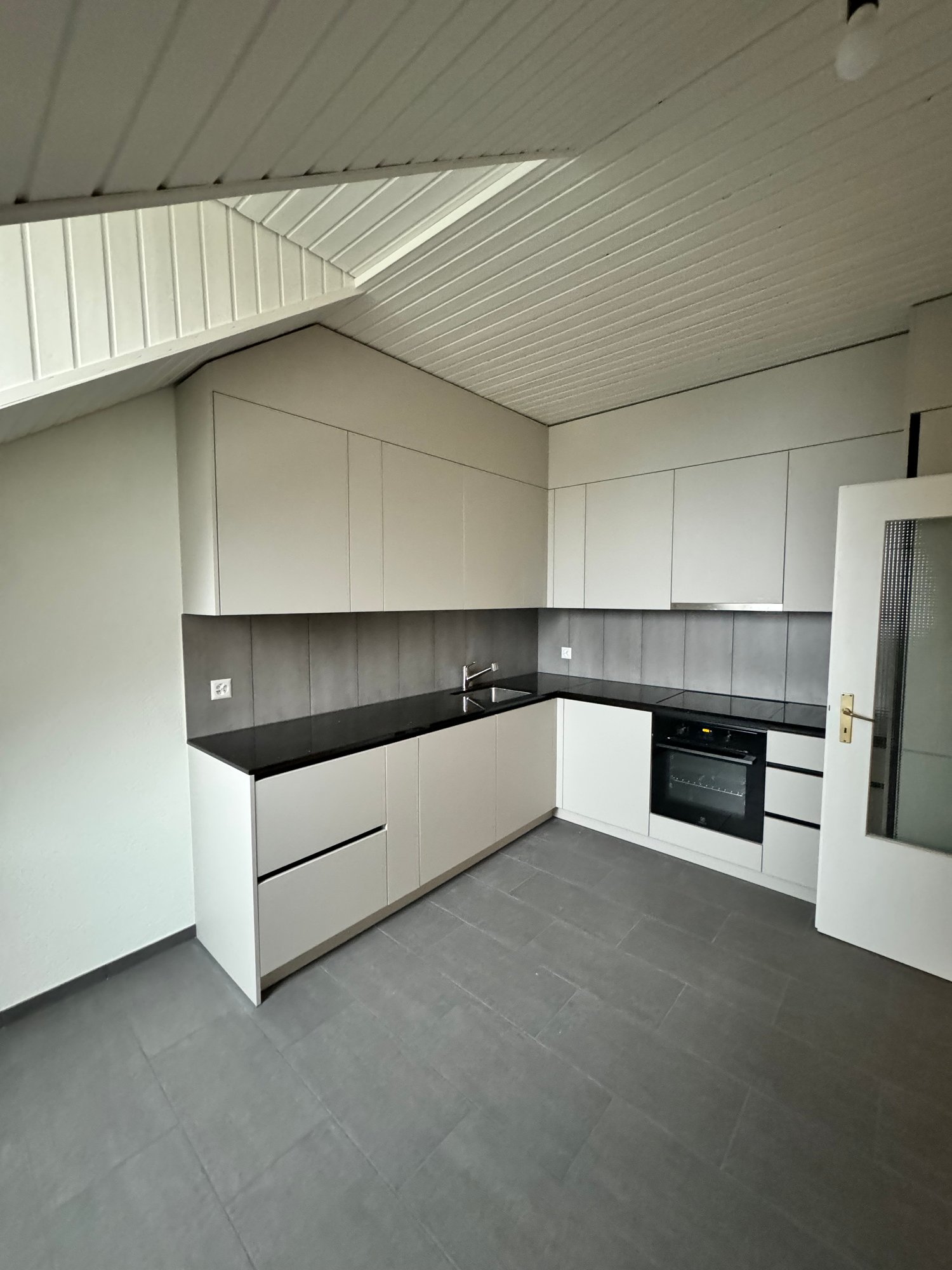 4 ½ pièces appartement en attique