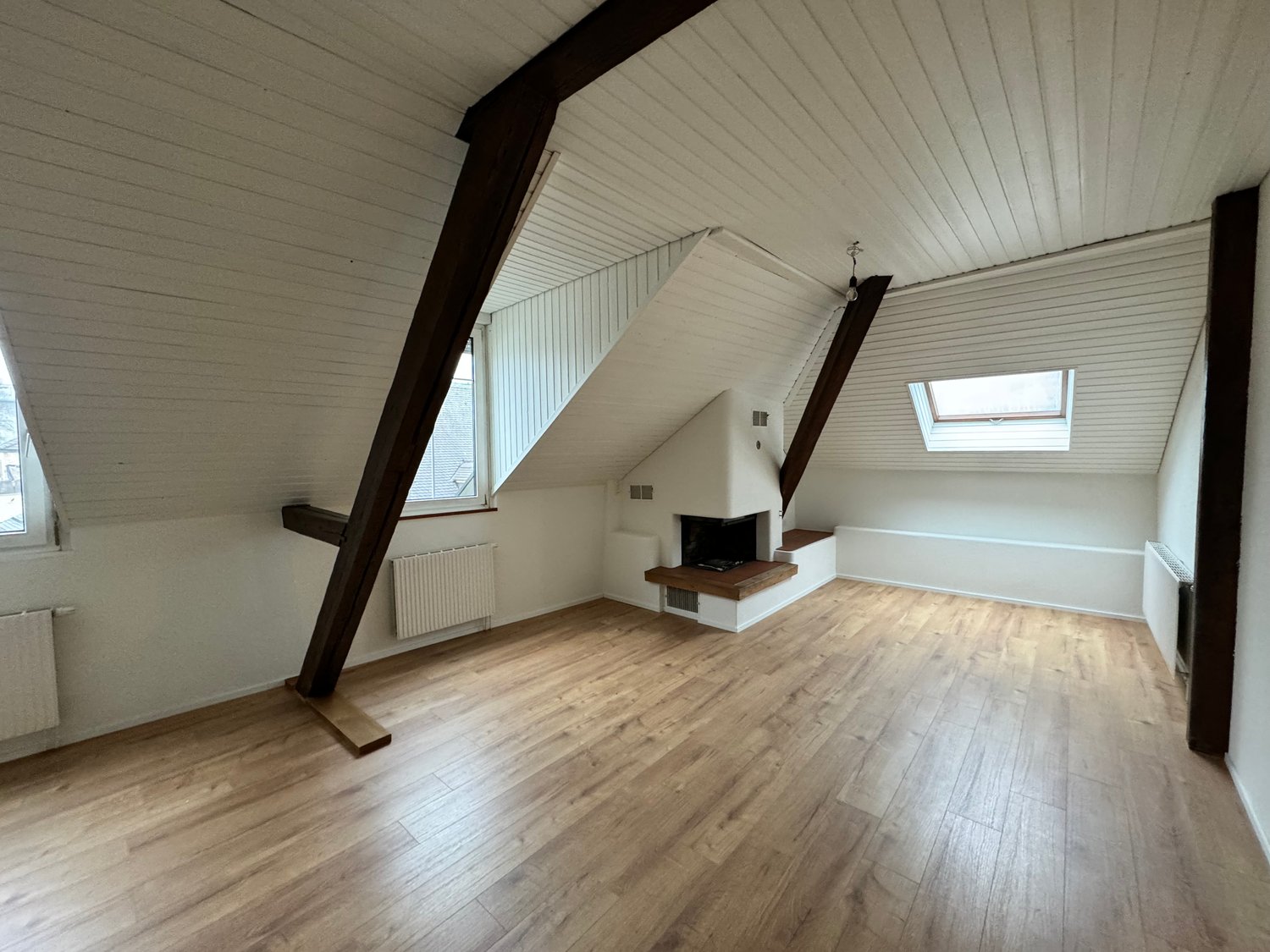 4 ½ pièces appartement en attique