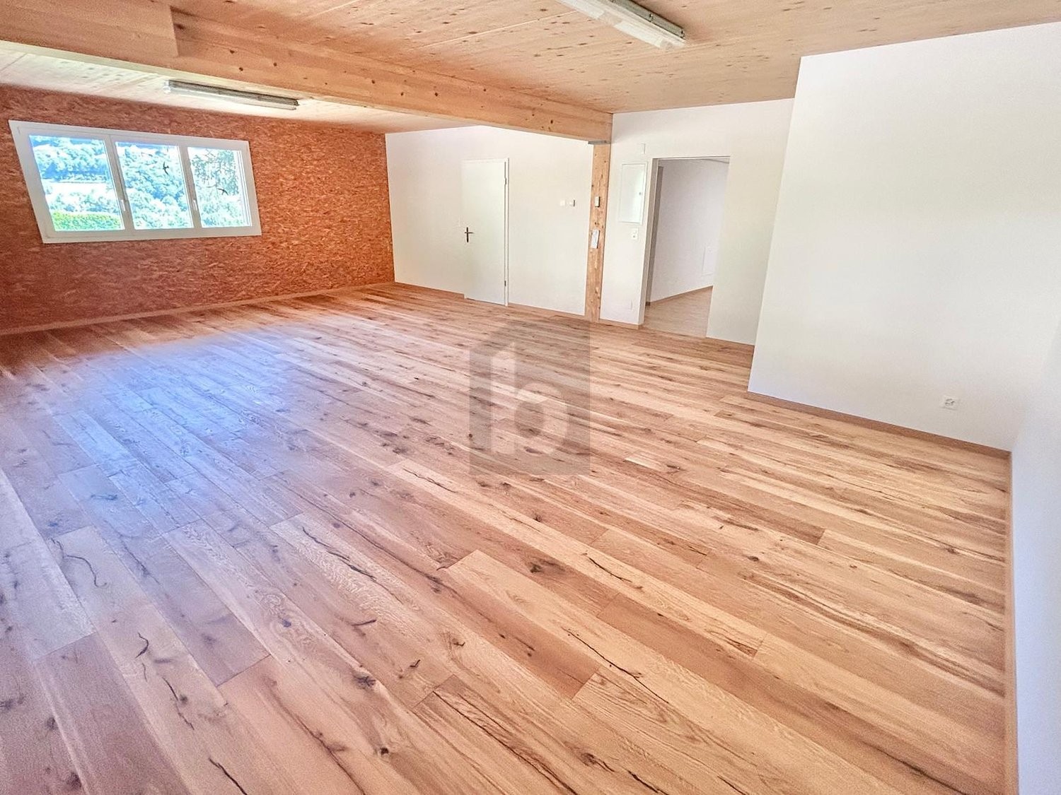 110m² de bureaux, photo 3 sur 4