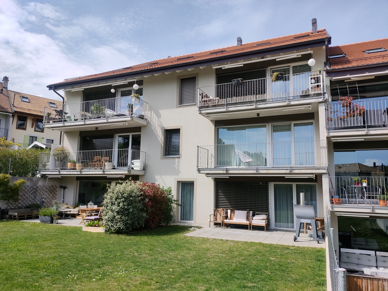 Place disponible, photo 2 sur 2