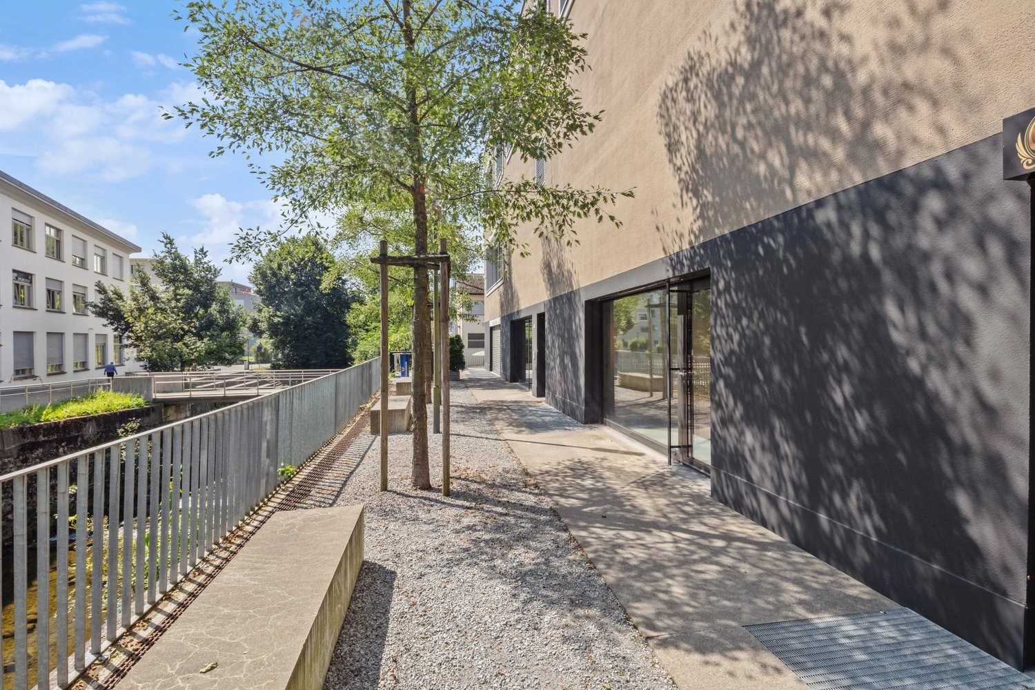66m² commercial, photo 2 sur 4