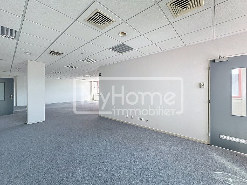 negozio di 805m²