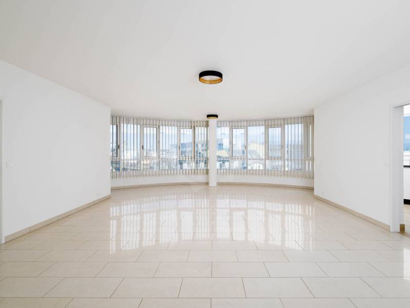 6 rooms apartment, photo 3 sur 10