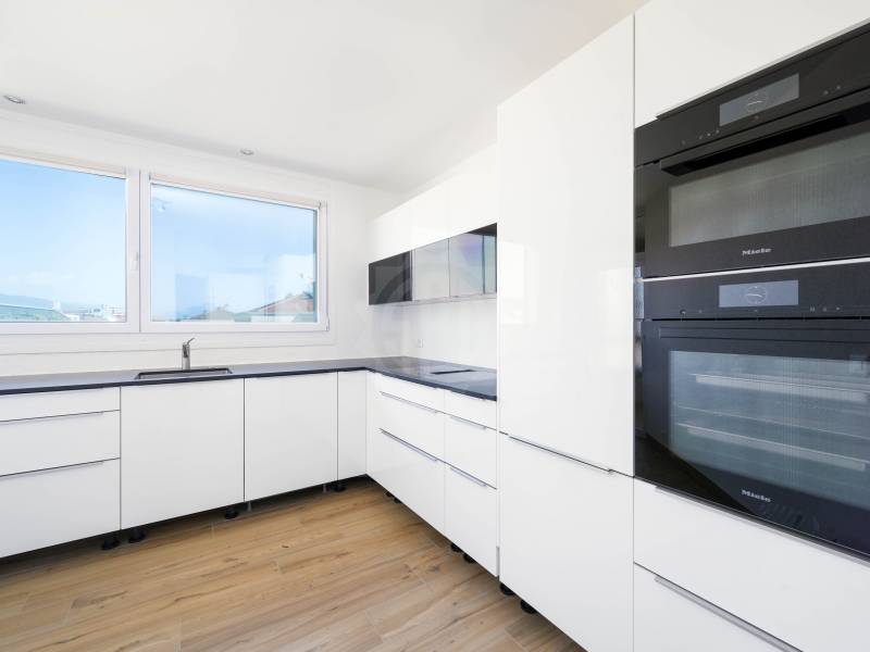 6 rooms apartment, photo 1 sur 10