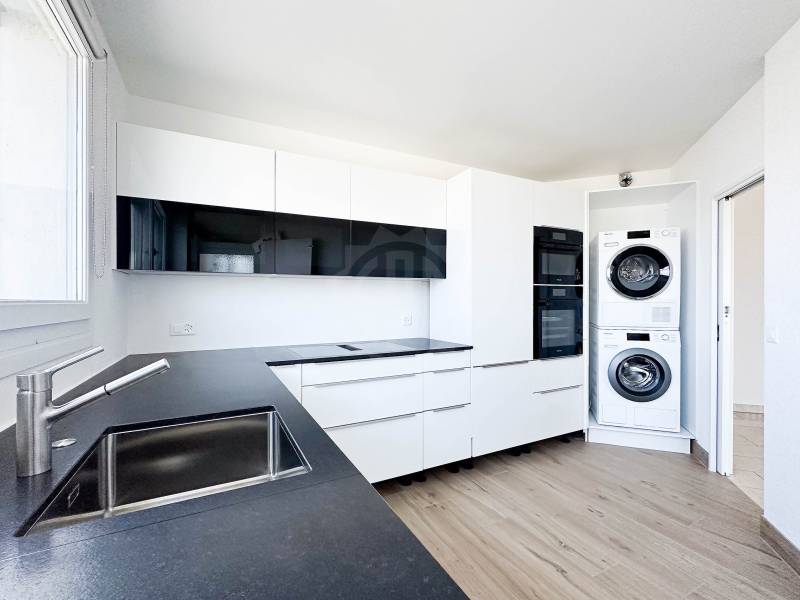 6 rooms apartment, photo 2 sur 10