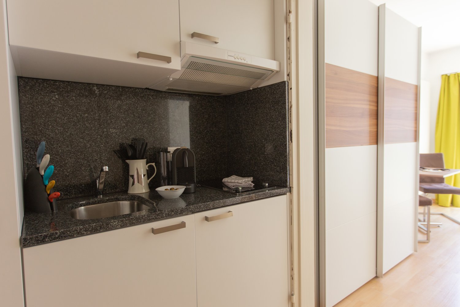 1 pièce appartement meublé, photo 3 sur 6
