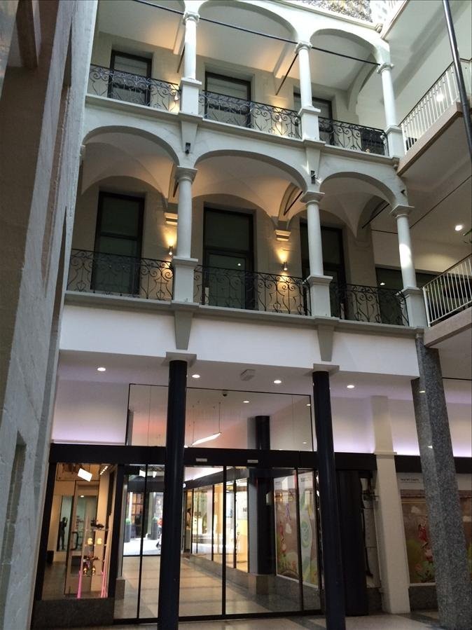 105m² shop, photo 3 sur 4