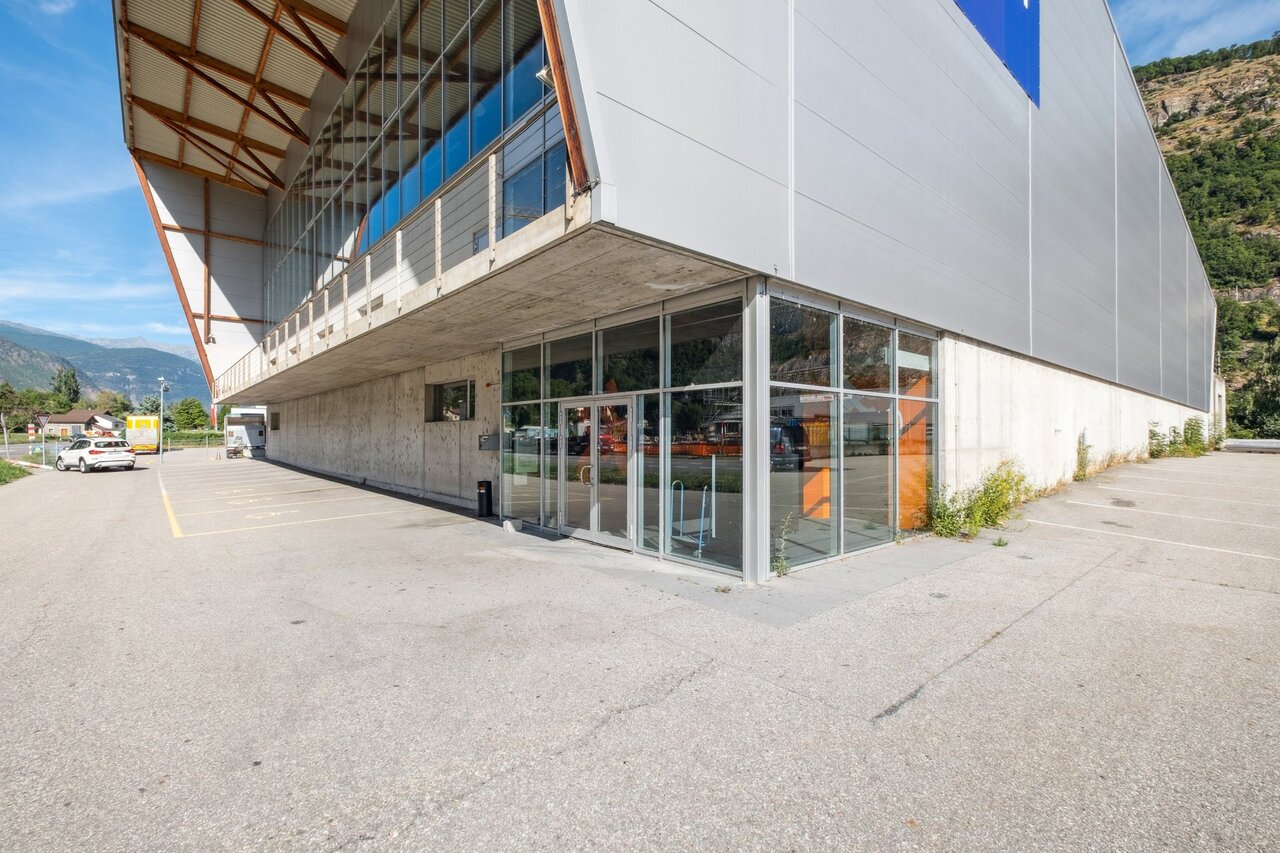 4601m² industrial object, photo 3 sur 10