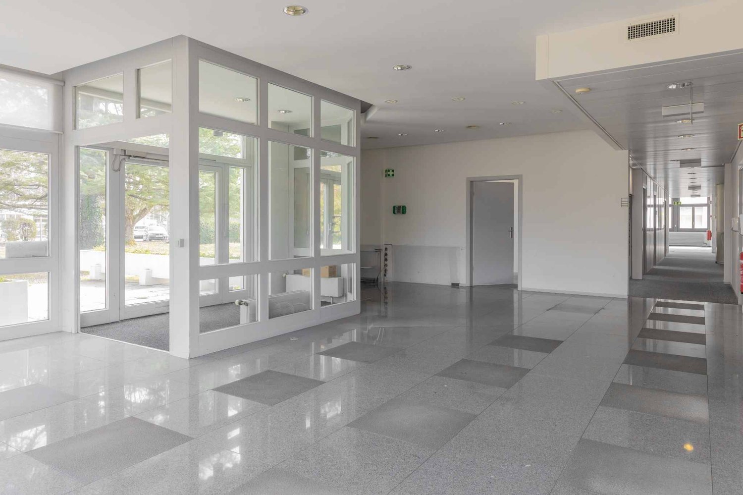 2884m² commercial