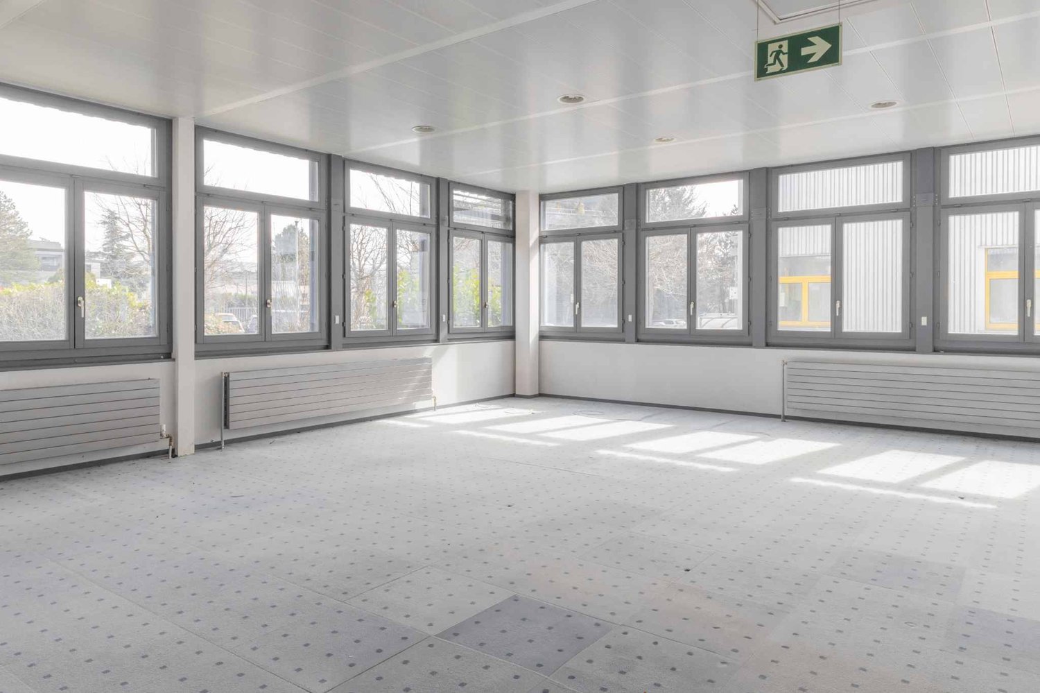 2884m² commercial