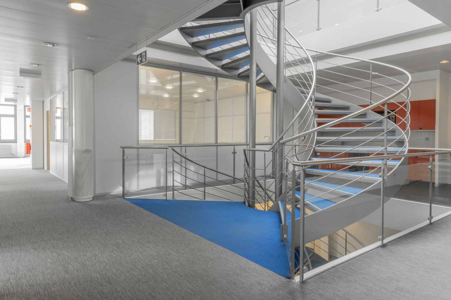 2884m² commercial