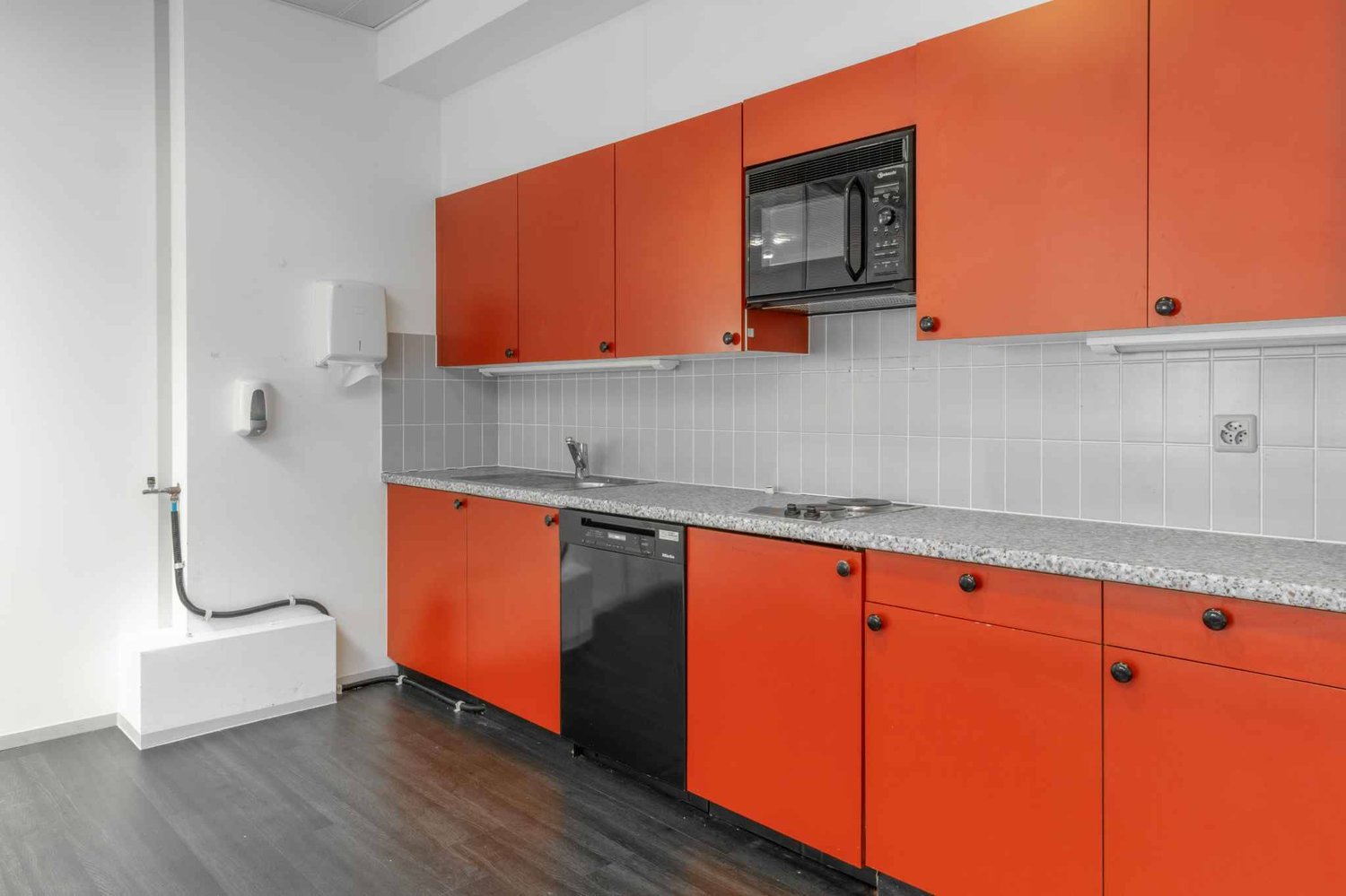 2884m² commercial