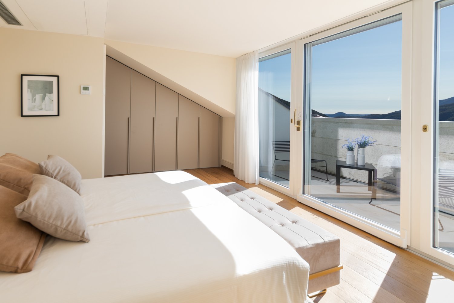 Appartement de 5 ½ pièces meublé