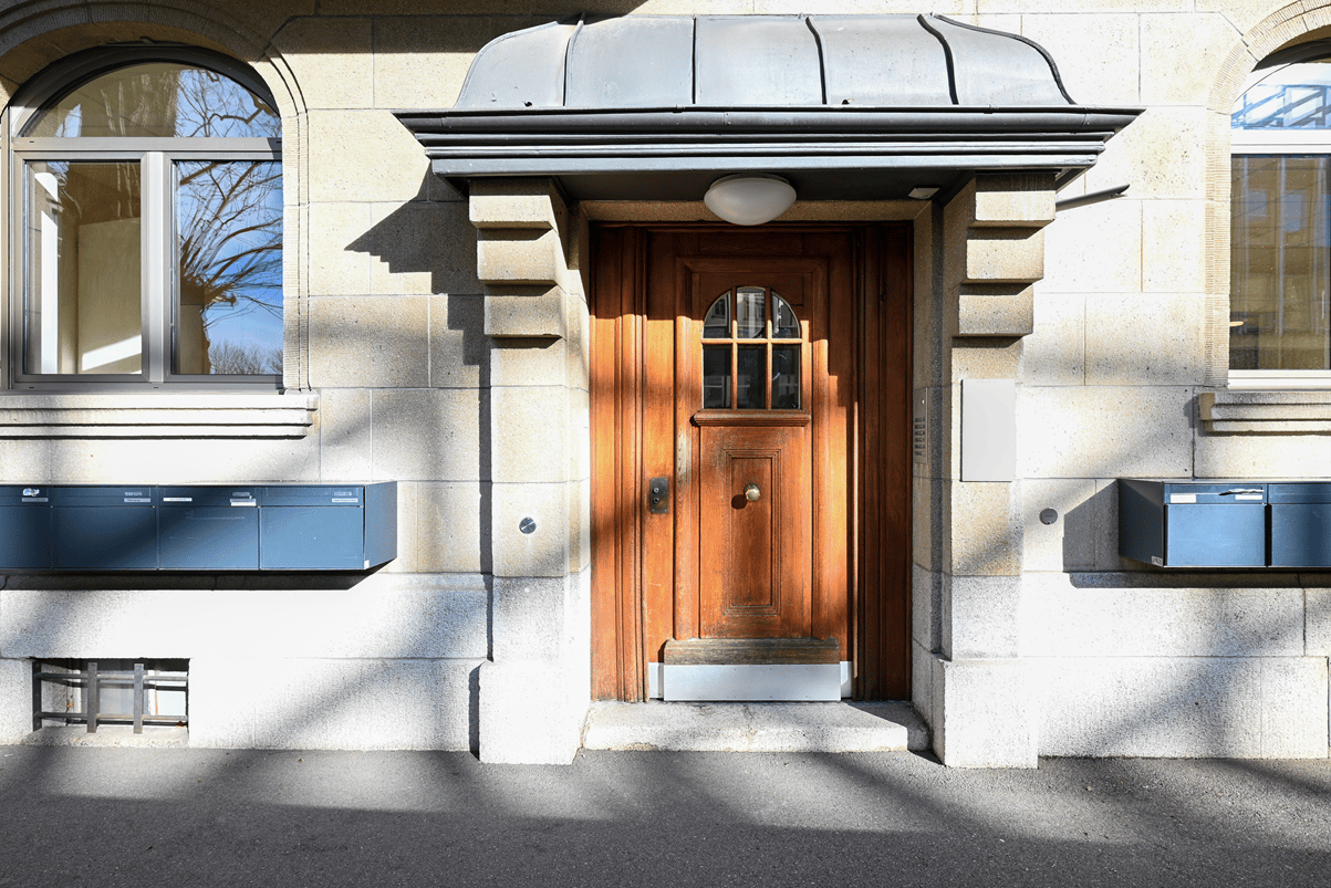 249m² office