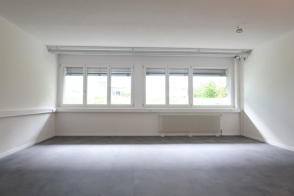 74m² de bureau
