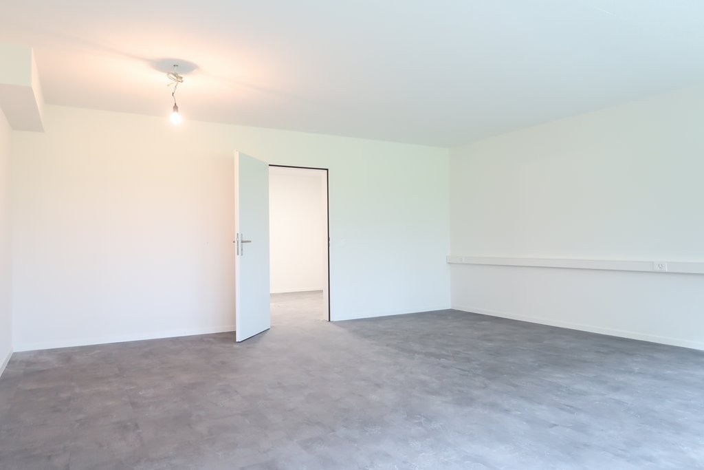 74m² de bureau