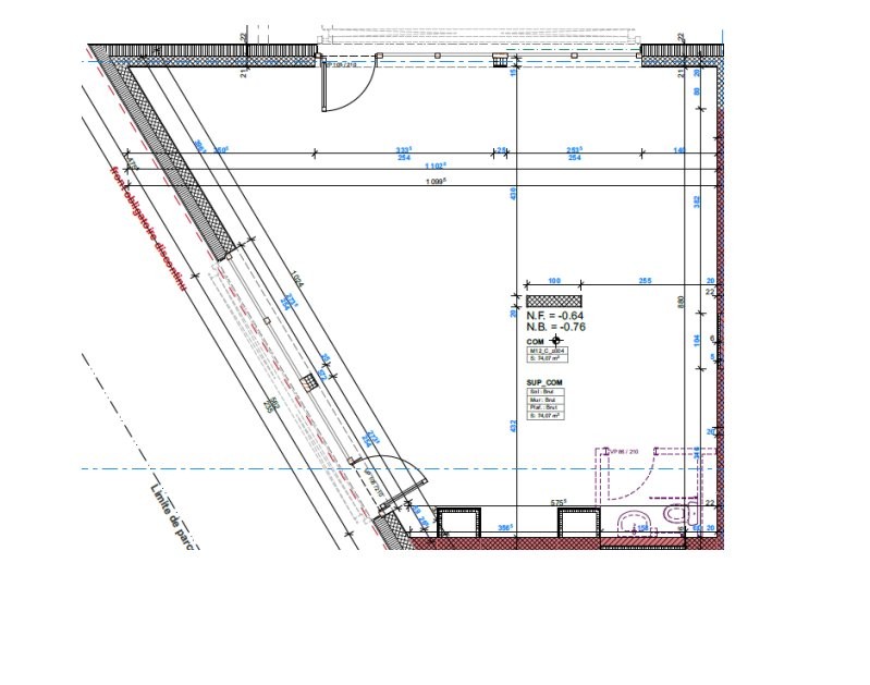 74m² commercial, photo 1 sur 4