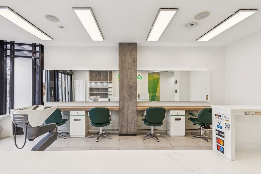 84m² commercial, photo 8 sur 10