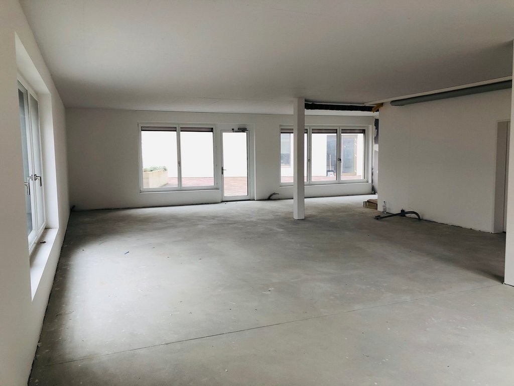 Commerce de 115m², photo 4 sur 5