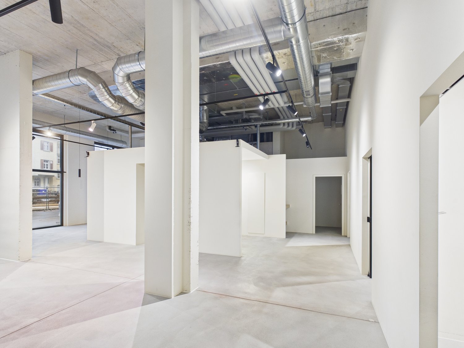 Magasin de 182m²
