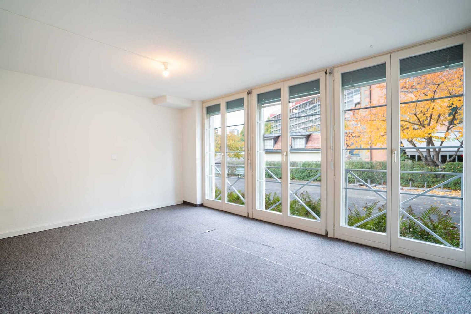 217m² office, photo 1 sur 10