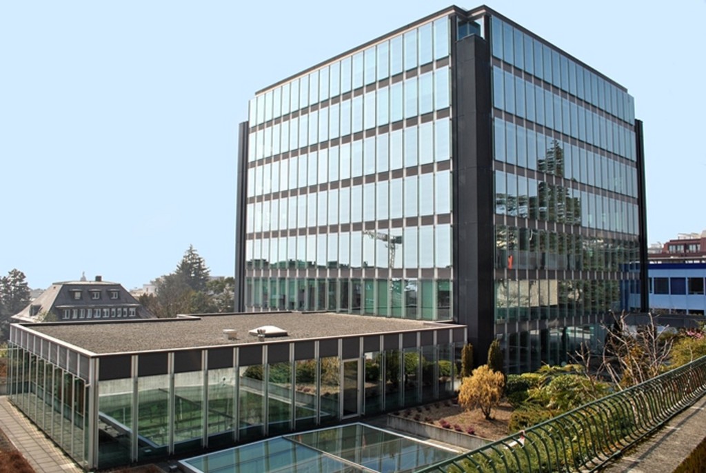 626m² commercial